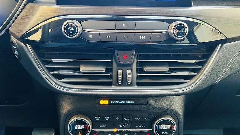 Ford Kuga (2022) 2.5i PHEV 165 kW Vignale AT - fotka 22 z 42
