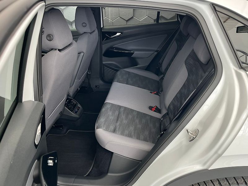 Volkswagen ID.5 Pro 77kWh SoH 96.3% tov.záruka - fotka 33 z 72