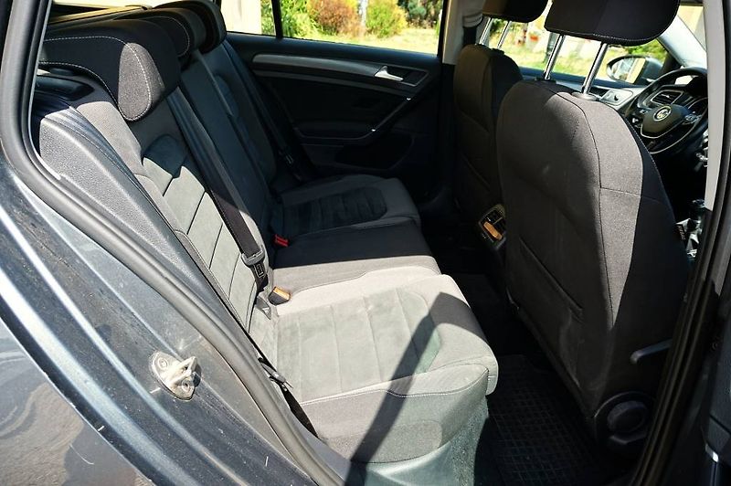 Volkswagen Golf Variant (2018) MATCH 1,0 TSI 81 kW - fotka 14 z 37