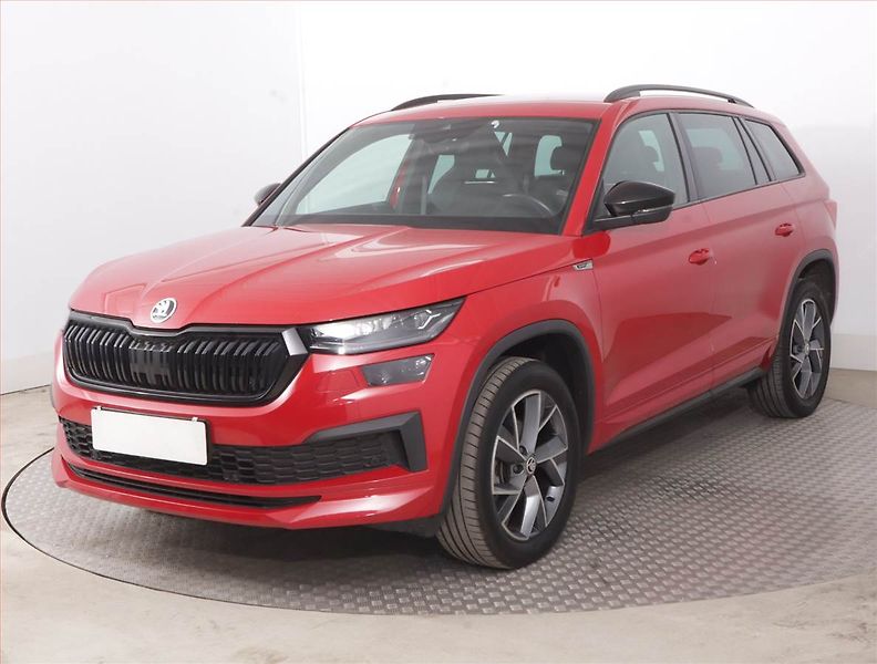 Škoda Kodiaq (2023) Sportline 1.5 TSI - fotka 2 z 18