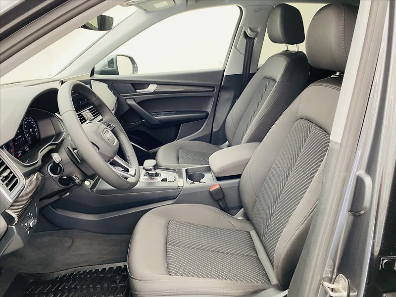 Audi Q5 2,0 S-LINE 40TFSI 150kW - fotka 5 z 26