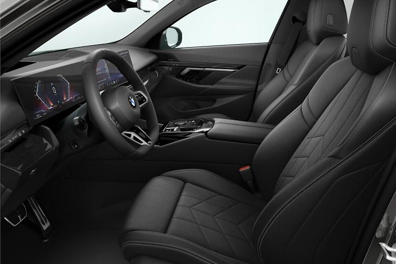 BMW Řada 5 540d xDrive Sedan - fotka 3 z 4