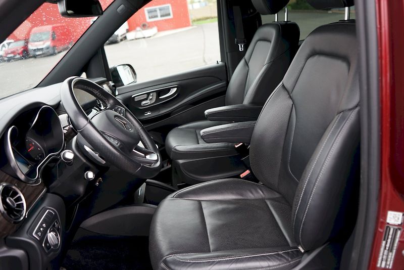 Mercedes-Benz Třídy V (2021) V 300d L Auto 4MATIC 7-míst We - fotka 9 z 25
