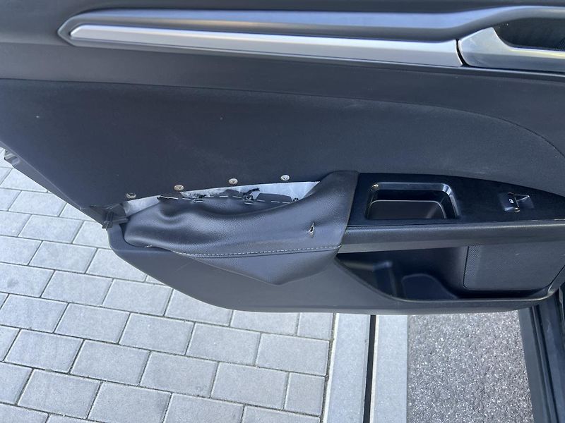 Ford Mondeo 1.5 Ti-VCT 118 kW - fotka 18 z 20
