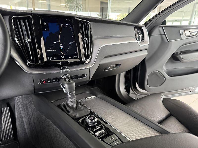 Volvo XC60 T5 Polestar*Inscription*HeadUP - fotka 20 z 34