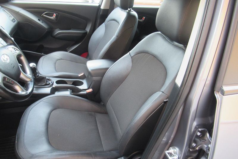 Hyundai ix35 1.7 CRDi AUT. KLIMA PŮVOD ČR - fotka 16 z 24