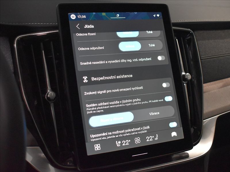 Volvo XC90 (2026) 2,0 B5  Ultra Bright - fotka 41 z 46