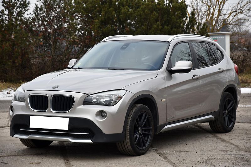 BMW X1 xDrive20d,KŮŽE,NAVI,TEMP,KLIMA - fotka 6 z 50