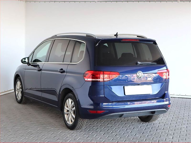 Volkswagen Touran (2018) 1.6 TDI, Automat, Serv.kniha - fotka 4 z 22