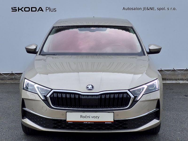 Škoda Octavia (2025) Top Selection 1.5 TSI 110kW MH - fotka 4 z 26