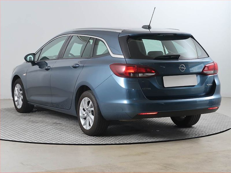 Opel Astra (2017) 1.4 T, Serv.kniha, Tempomat - fotka 4 z 15