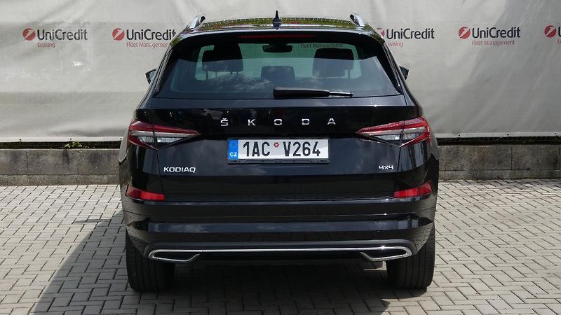 Škoda Kodiaq 2,0 TSI 140 kW L&K 4x4 DSG - fotka 4 z 27