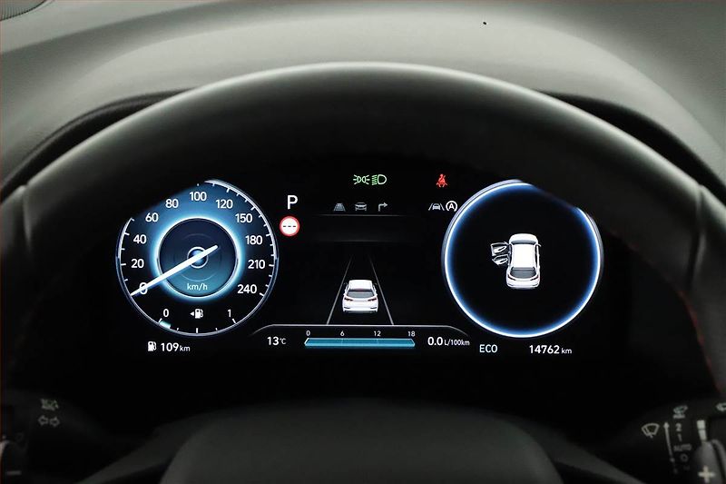 Hyundai i30 (2025) N-Line 1.5 T-GDI MHEV 48V - fotka 8 z 16