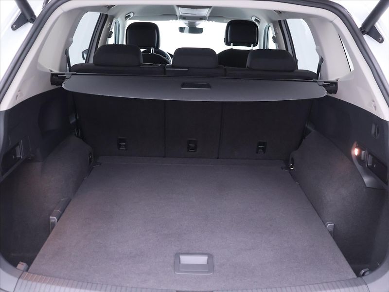Volkswagen Tiguan Allspace 2,0 TDI 110kW CZ DPH - fotka 10 z 30