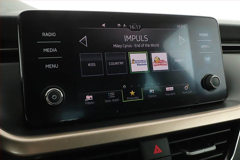 Škoda Scala (2019) 1.5 TSI, ČR - fotka 9 z 21