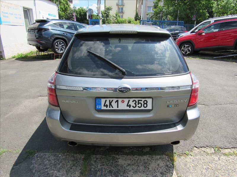 Subaru Legacy 2,0 R 121kW 4x4 - fotka 5 z 33