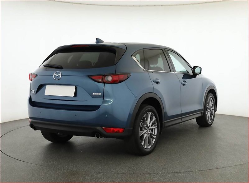 Mazda CX-5 (2017) Revolution TOP 2.0 Skyactiv-G - fotka 5 z 19