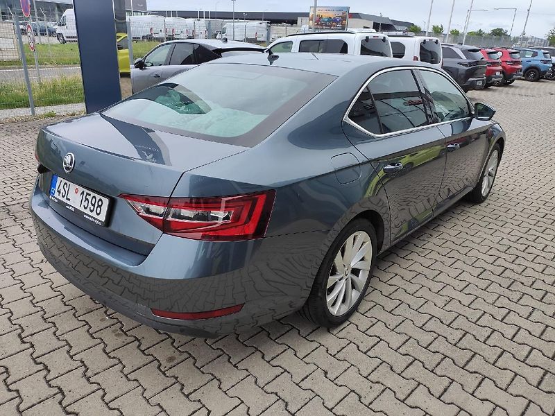 Škoda Superb (2018) 2.0 TDI 140kW 4x4 TZ 1.majitel - fotka 3 z 46