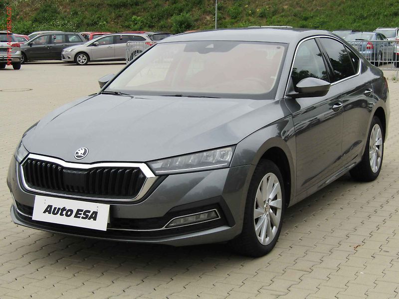 Škoda Octavia (2023) 2.0TDi, ČR, Style, DSG, navi - fotka 3 z 16