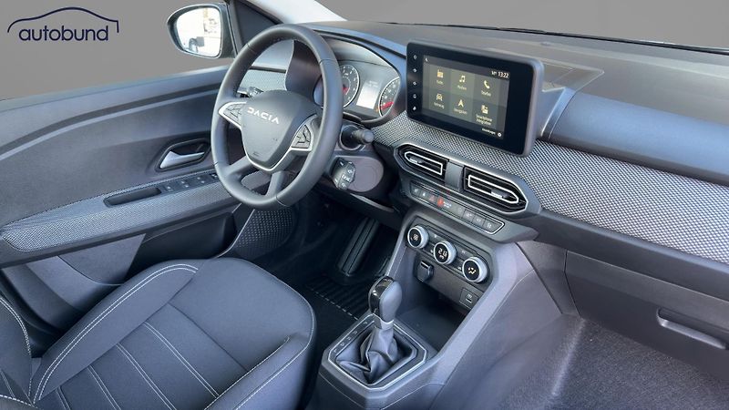 Dacia Logan 1,0 TCe 90 CVT Black Edition - fotka 5 z 22