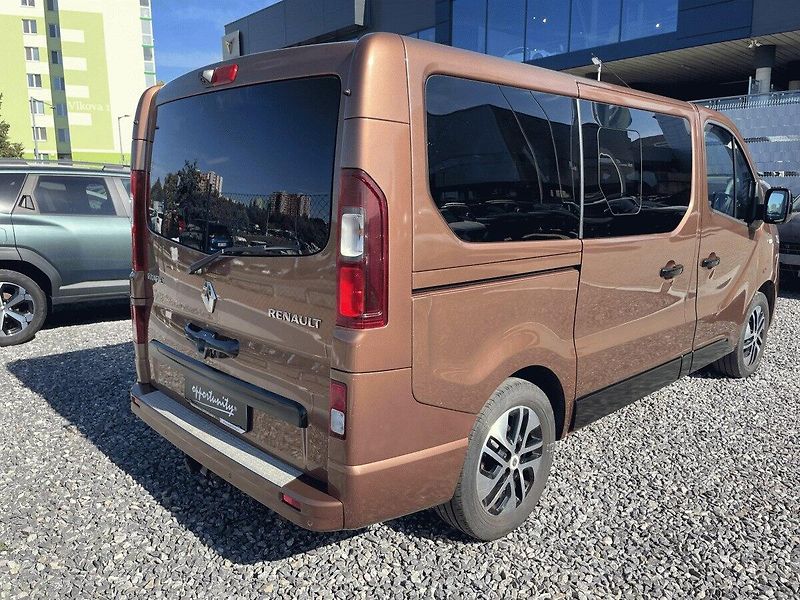 Renault Trafic (2018) 1.6 dCi,SpaceClass,7Míst,107kW - fotka 5 z 47