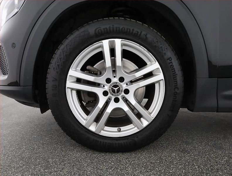 Mercedes-Benz GLB (2021) 200 d 4MATIC - fotka 20 z 20