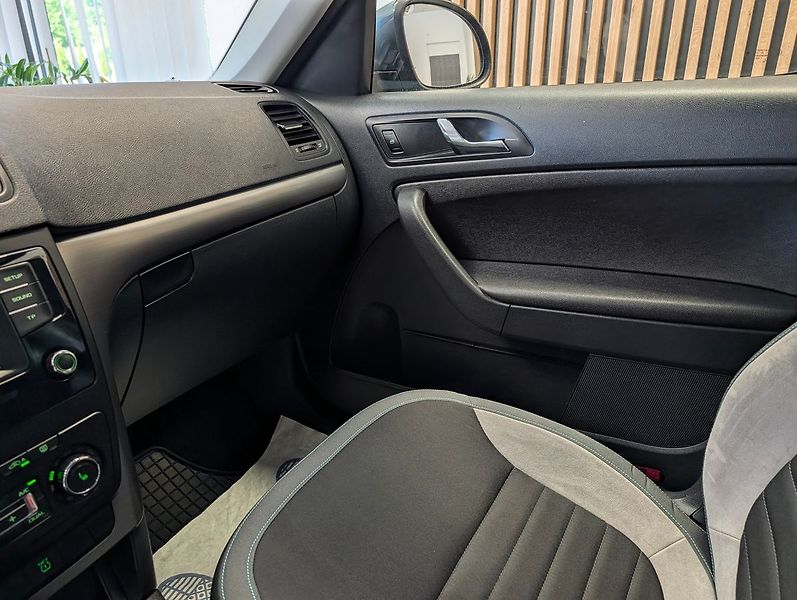 Škoda Yeti 1.4 TSI 4X4 JOY - fotka 21 z 29