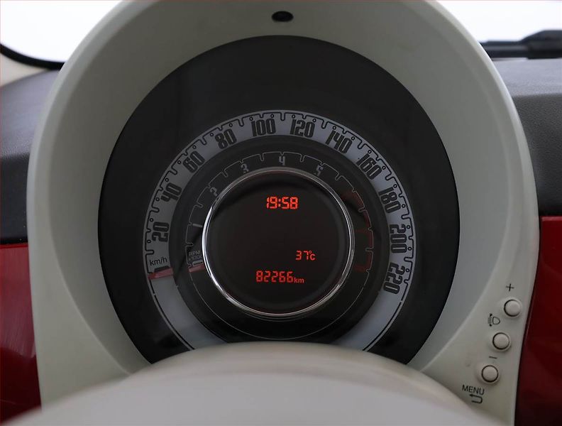 Fiat 500 (2016) 1.2, Serv.kniha - fotka 9 z 17