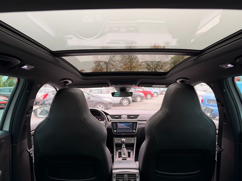 Škoda Superb (2021) Sportline 2.0 TSI 4x4 DSG - fotka 26 z 39