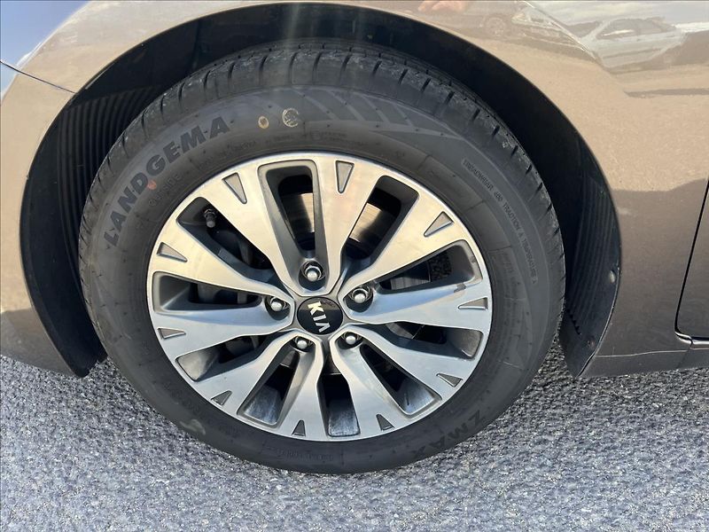 Kia Ceed 1,6 CRDi ČR KLIMA KAMERA NAVI - fotka 39 z 45