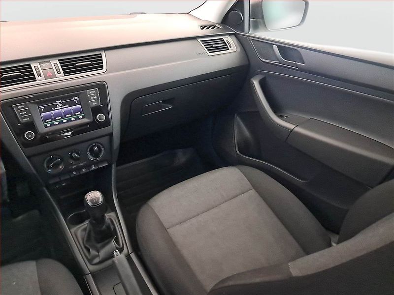 Škoda Rapid (2015) Ambition 1.2 TSI - fotka 8 z 15