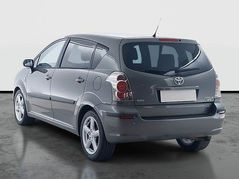 Toyota Corolla Verso (2007) 2.2 D-4D, 7 míst, nová STK - fotka 4 z 19