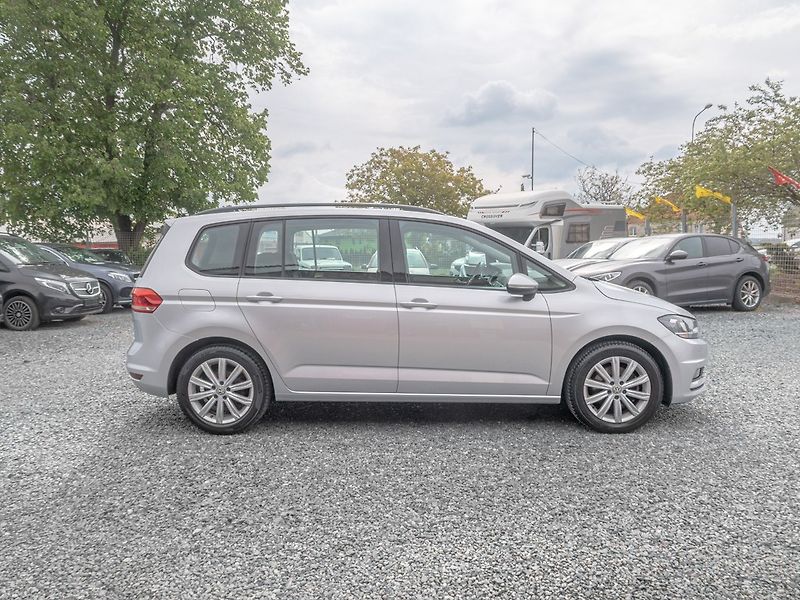 Volkswagen Touran (2019) 2.0TDI 110KW – Cebia 5*! - fotka 6 z 53