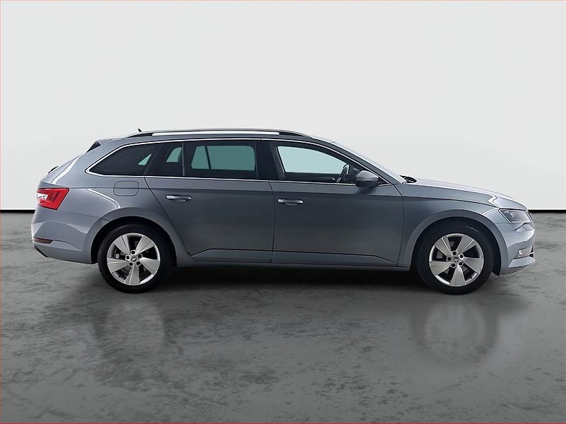 Škoda Superb (2015) 2.0 TDI, Navi, Bi-Xenony - fotka 6 z 19
