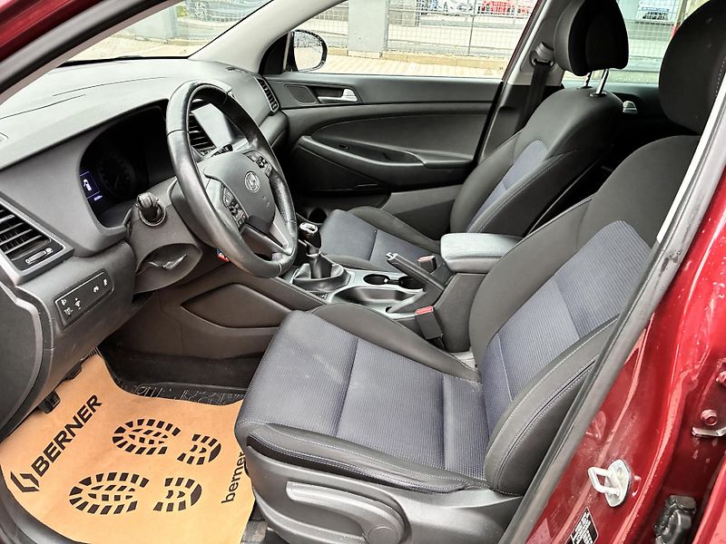 Hyundai Tucson 1.7CRDi 85kW TRIKOLOR PLUS  - fotka 11 z 23