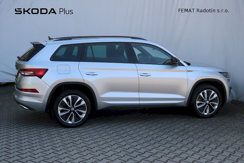 Škoda Kodiaq (2024) Sportline Plus 2,0 TDi /147 kW - fotka 3 z 32