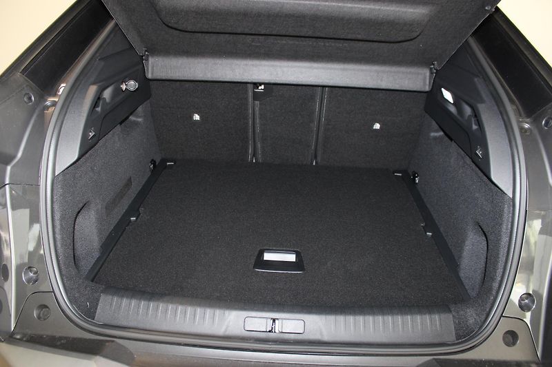 Peugeot 3008 (2026) 3008 ALLURE Hybrid 145 e-DCS6 - fotka 18 z 20