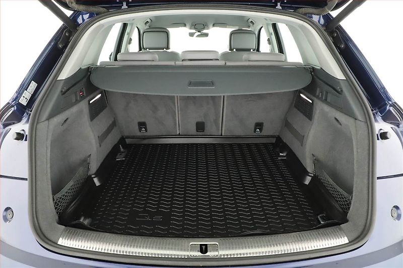Audi Q5 (2017) basis 2.0 TDI, 4X4, Automat - fotka 11 z 27