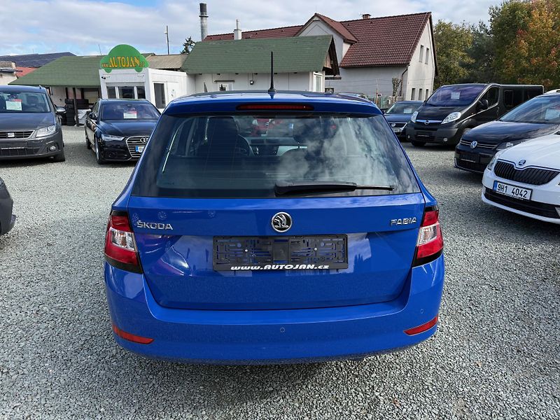 Škoda Fabia 1.0 MPI AMBITION - fotka 5 z 13