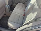 Volkswagen Golf (2005) 1.6 MPI Trend - náhled 16