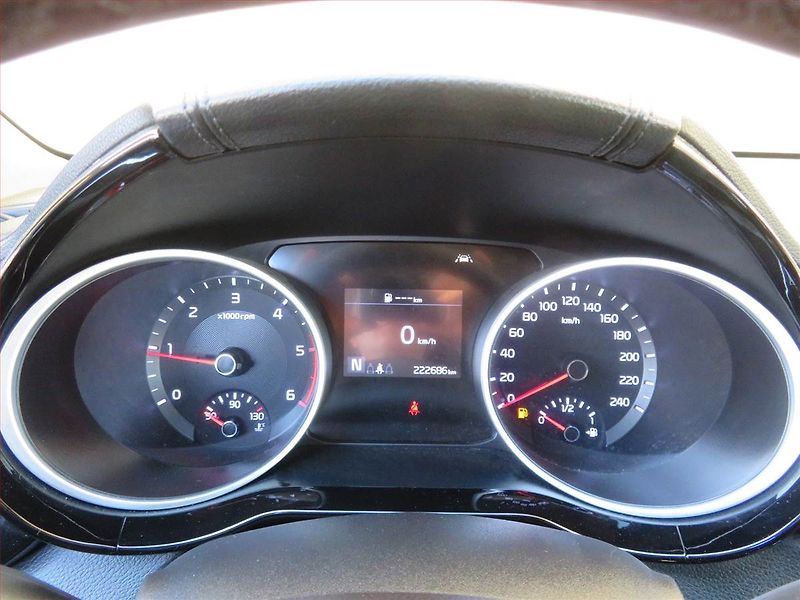 Kia Ceed (2018) 1.6 CRDi, Automat, Serv.kniha - fotka 11 z 18