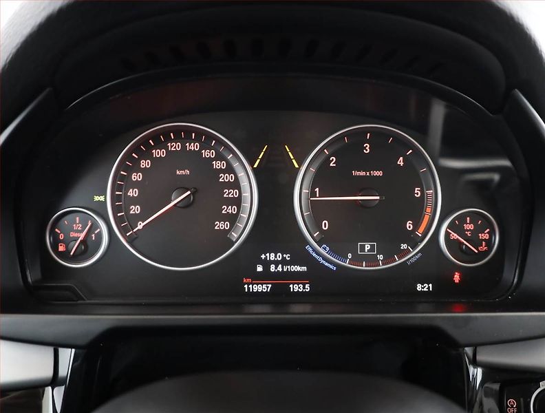 BMW X5 (2018) xDrive25d - fotka 9 z 21
