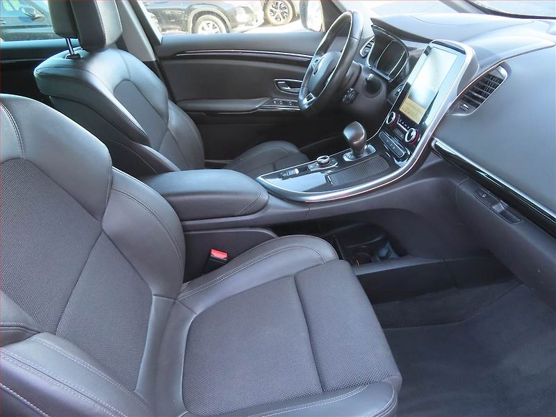 Renault Espace (2015) 1.6 dCi, Automat, 7 míst, Navi - fotka 9 z 29