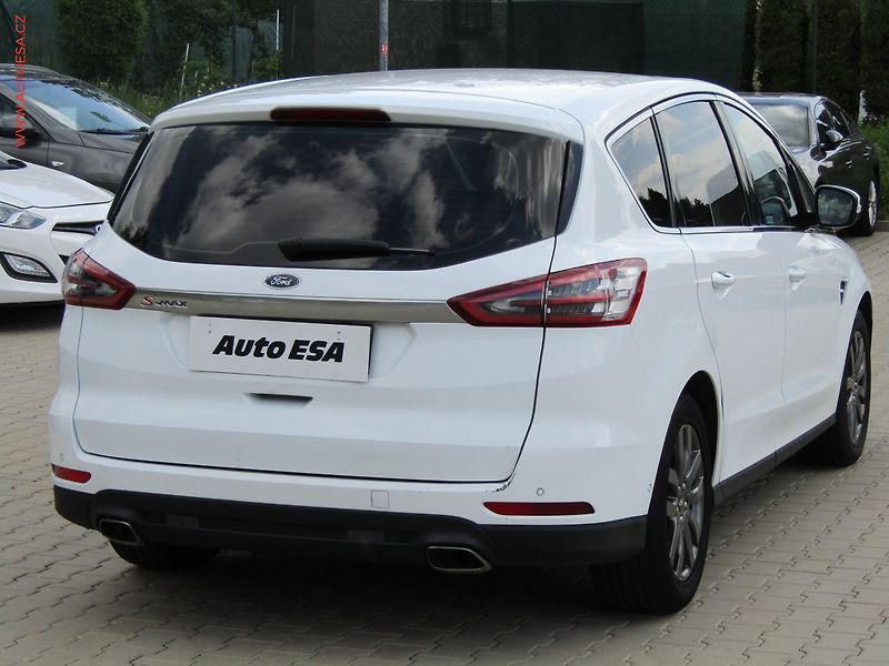 Ford S-MAX (2017) 2.0 TDCi, AT, navi, bixen - fotka 6 z 28