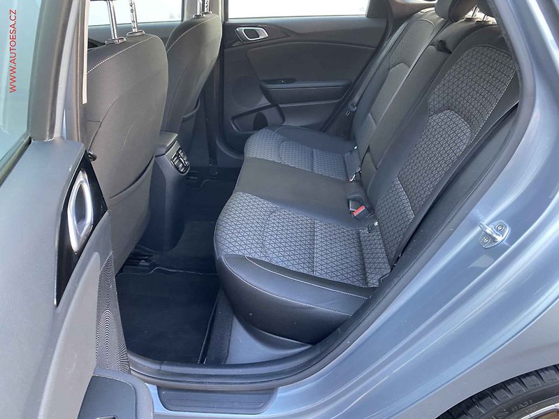 Kia Ceed (2020) 1.4 T-GDi, Spirit, AT, navi - fotka 10 z 18