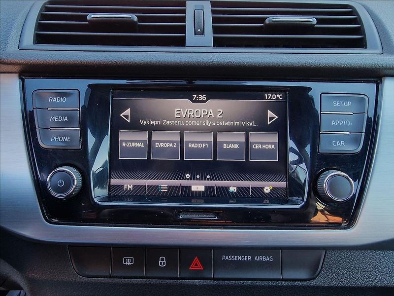 Škoda Fabia 1.0 TSI Ambition,ČR,1.Majitel - fotka 25 z 50
