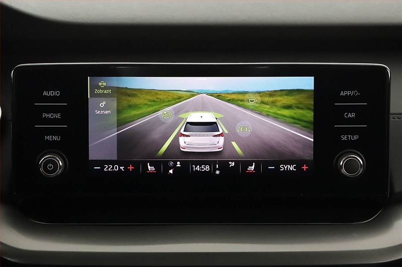 Škoda Octavia (2020) 1.5 TSI, Navi, Tempomat - fotka 14 z 21