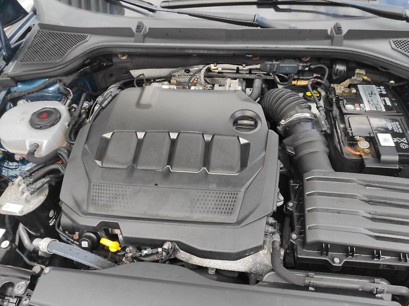 Škoda Octavia 2,0TDi 85kW, DSG, STYLE, ČR - fotka 37 z 51