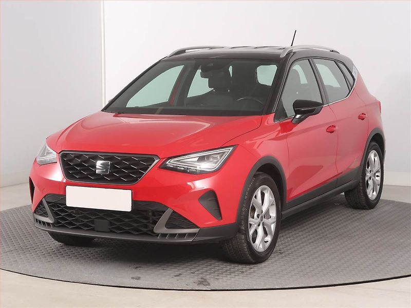 Seat Arona (2024) FR 1.0 TSI, Serv.kniha, Navi - fotka 2 z 12