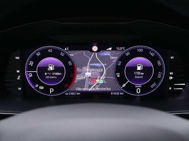 Škoda Superb 2,0 TSI 200kW L&K 4x4 DSG CZ - fotka 18 z 44